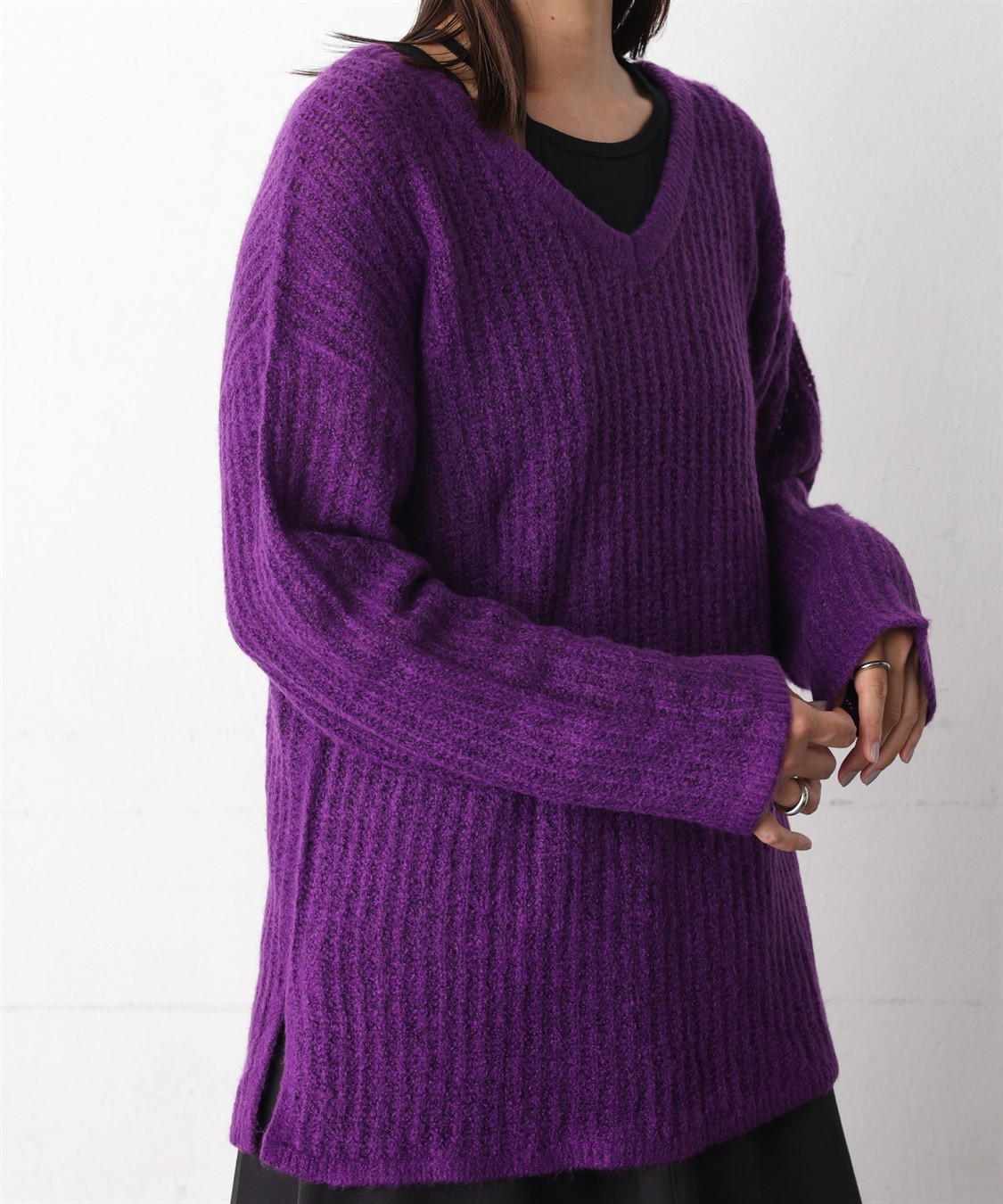 ONE‘S TRUE Vネックシアーニットプルオーバー_sub_3