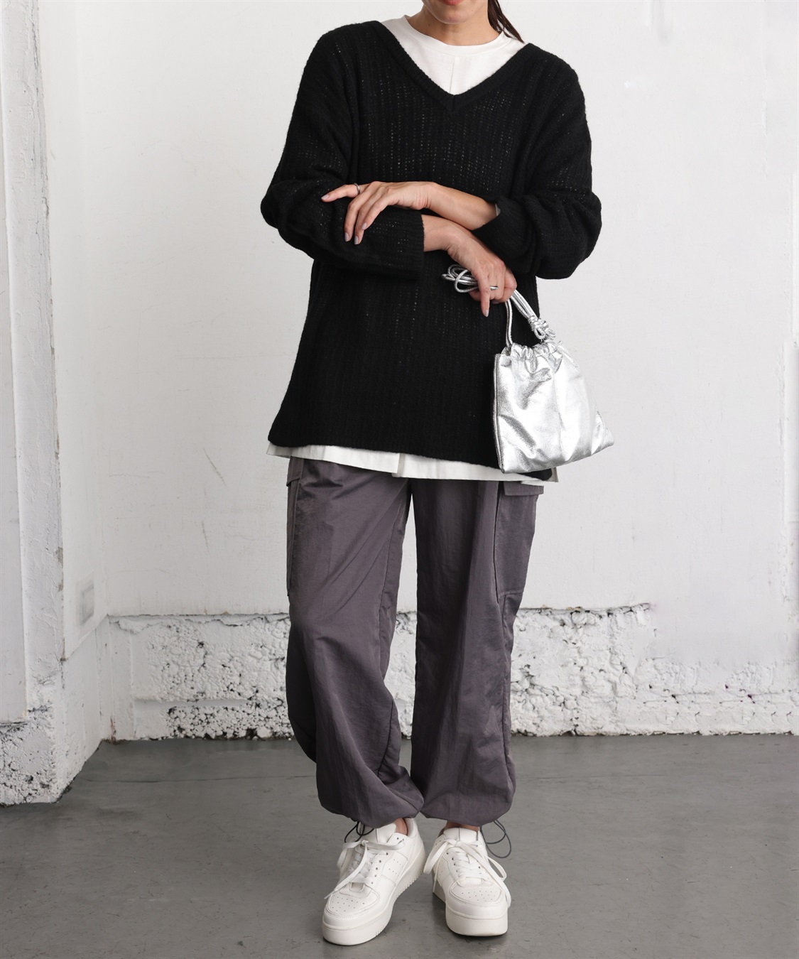 ONE‘S TRUE Vネックシアーニットプルオーバー_sub_18