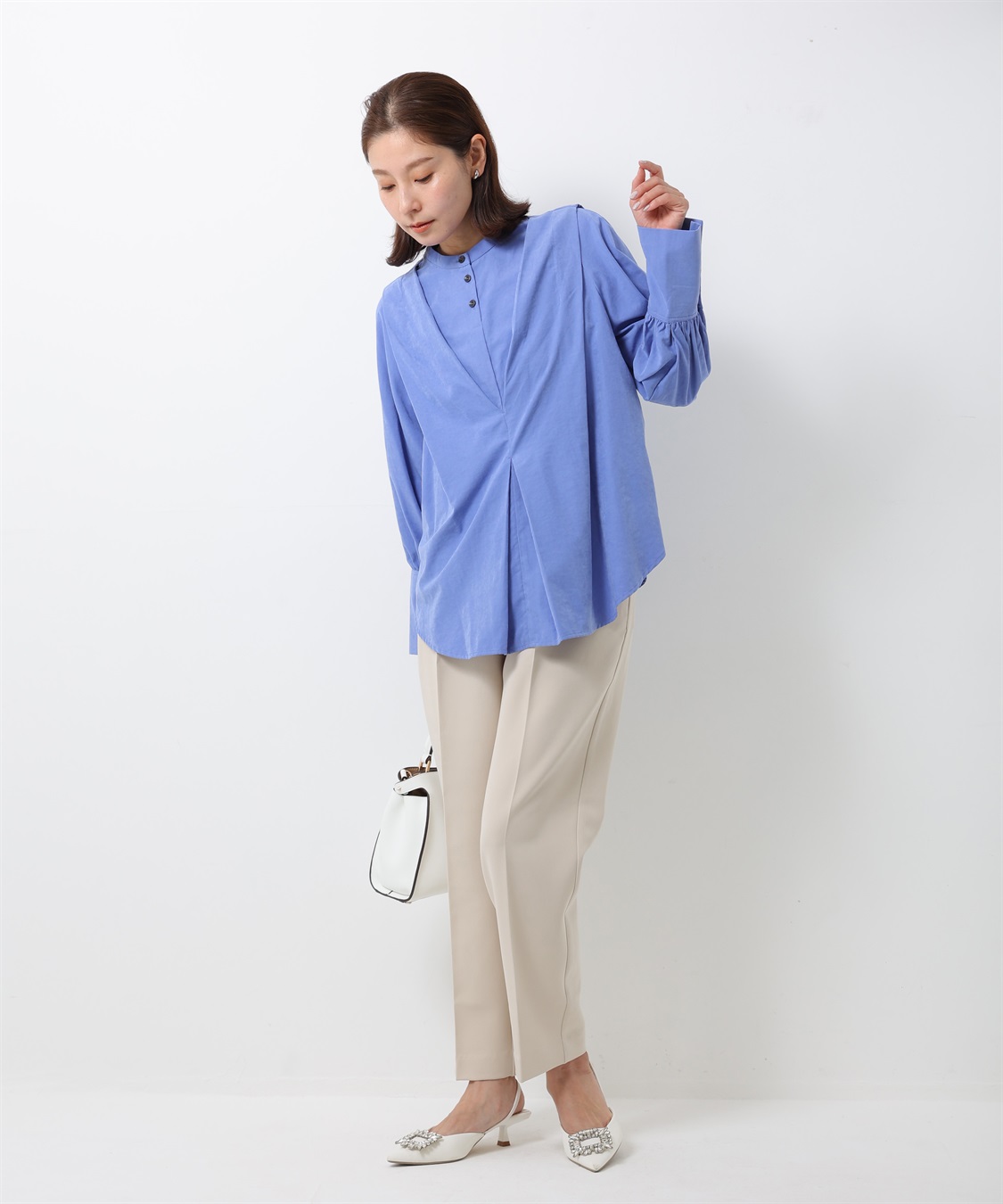SOÉJU ソージュ スタンド カラー タック ブラウス ネイビー ブルー