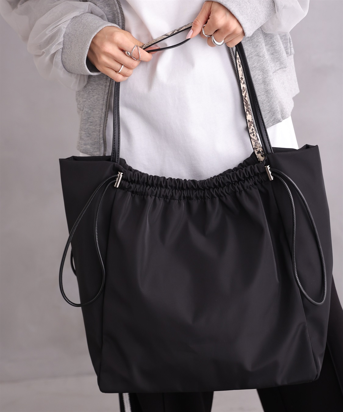 ドロヘドロ トートバッグ MHz 林田球 ドロヘドロ（原作版） トートバッグ【受注生産商品】: キャラ