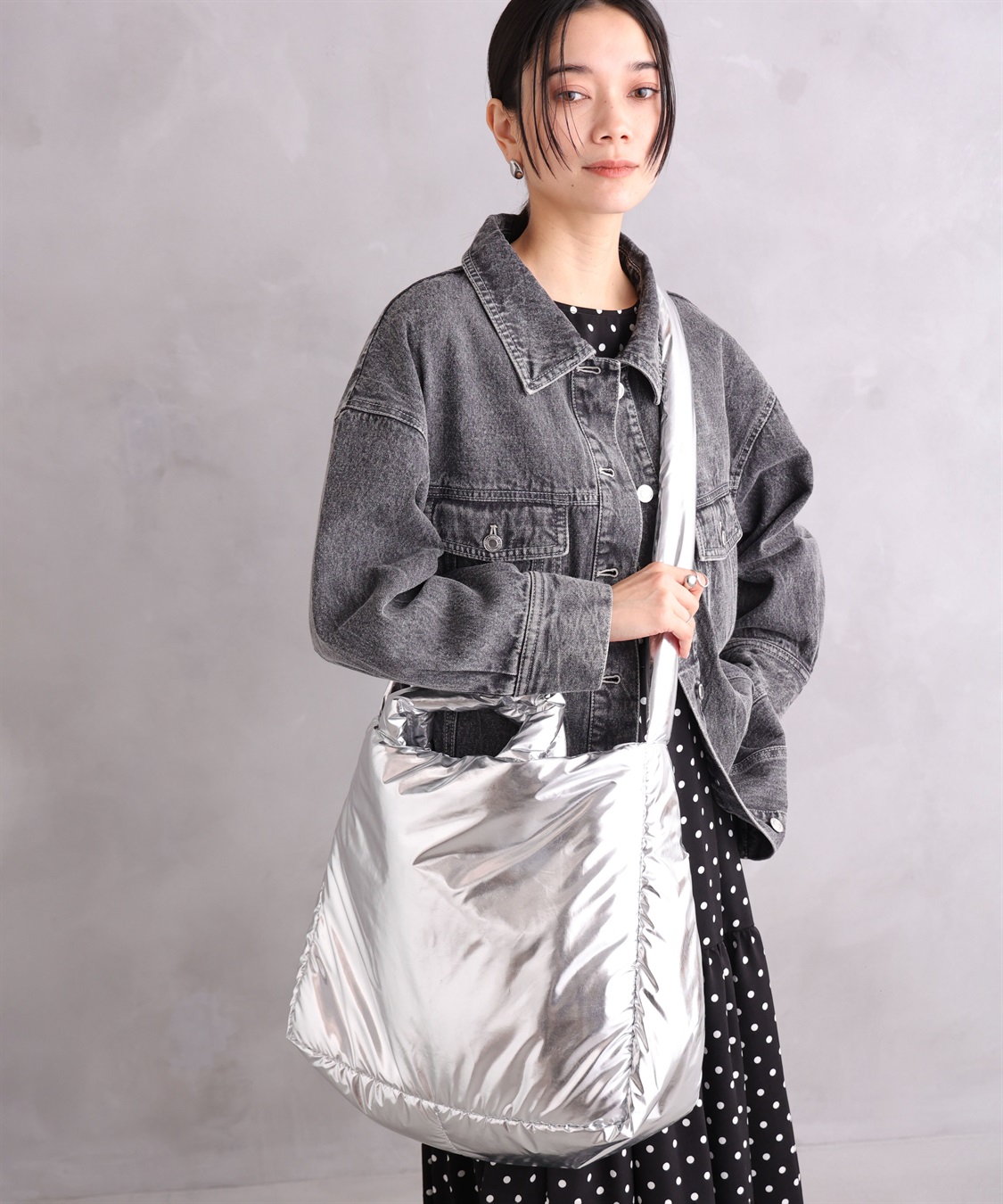 ONE‘S TRUE メタリックパフバッグ_sub_4