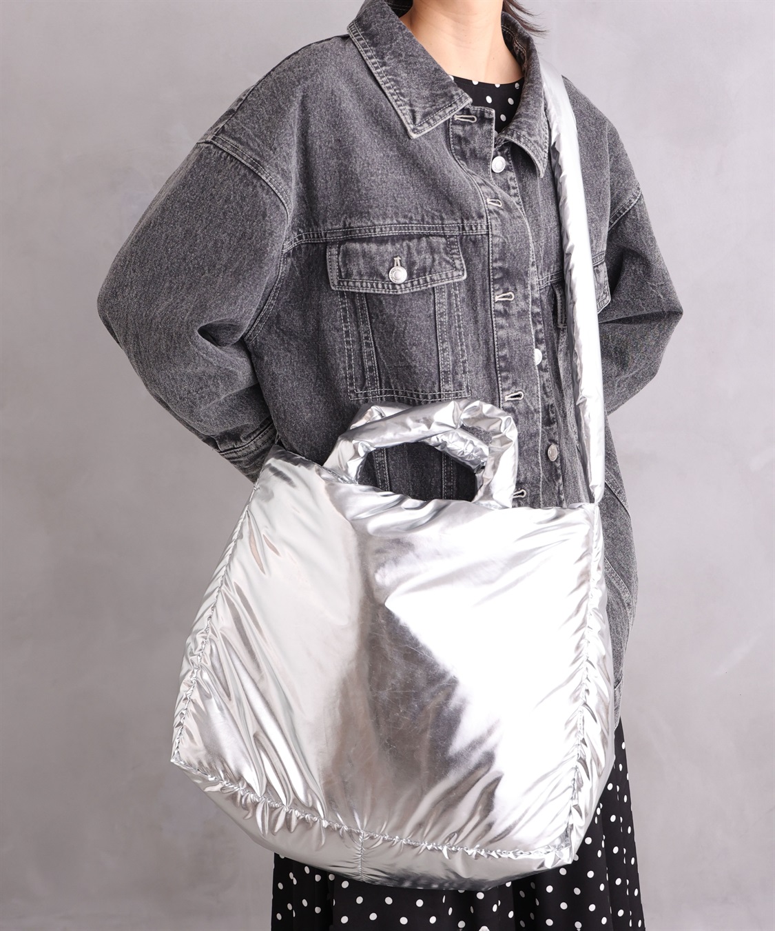 ONE‘S TRUE メタリックパフバッグ_sub_6