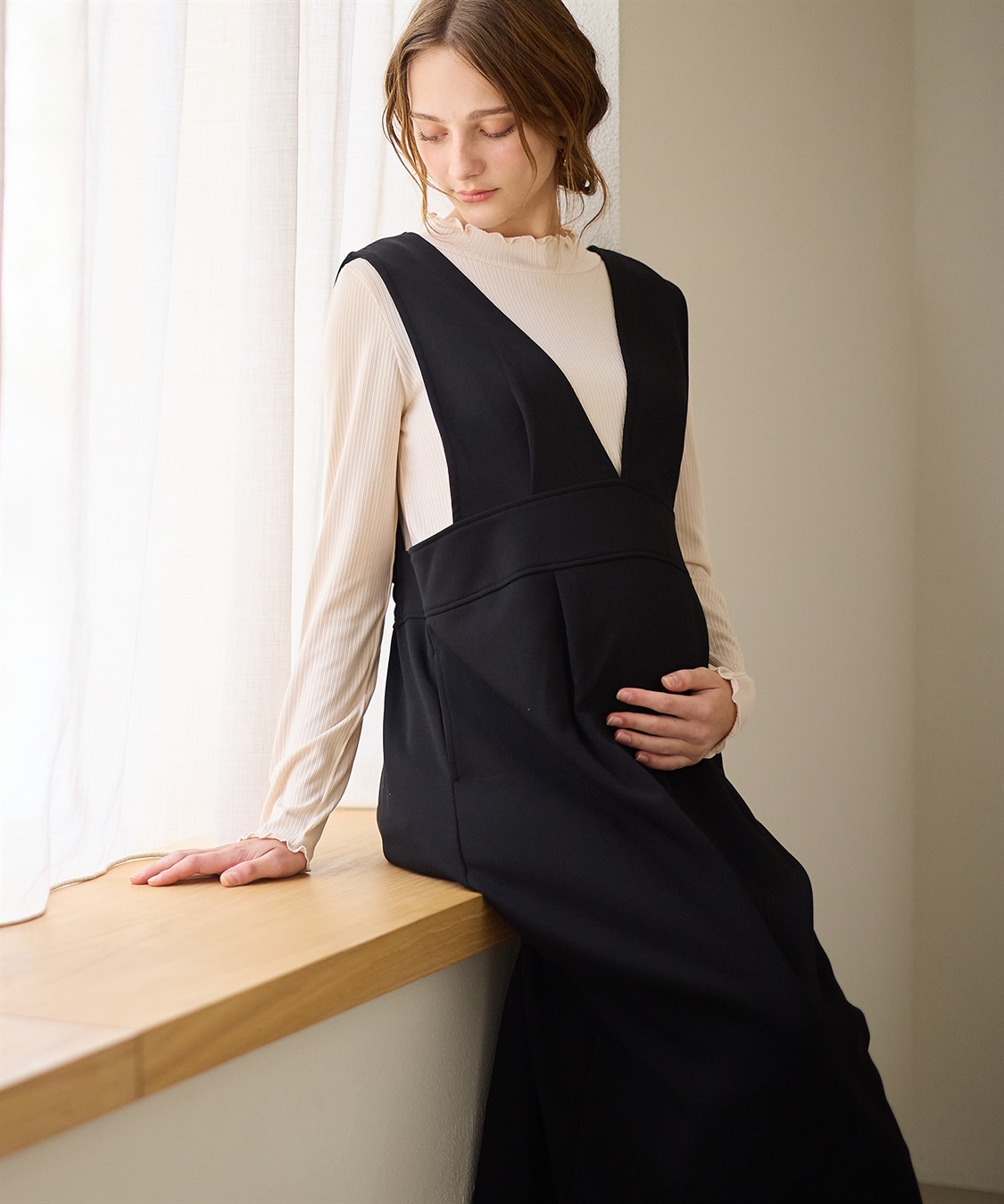 Rosemadame 【セットアイテム】Vネックダンボールワンピース×メロウフリルプチハイネックカットソー ジャンパースカートドレス アンサンブル(マタニティ/授乳服）授乳口付き 授乳楽々 妊婦服 産前・産後対応_sub_2