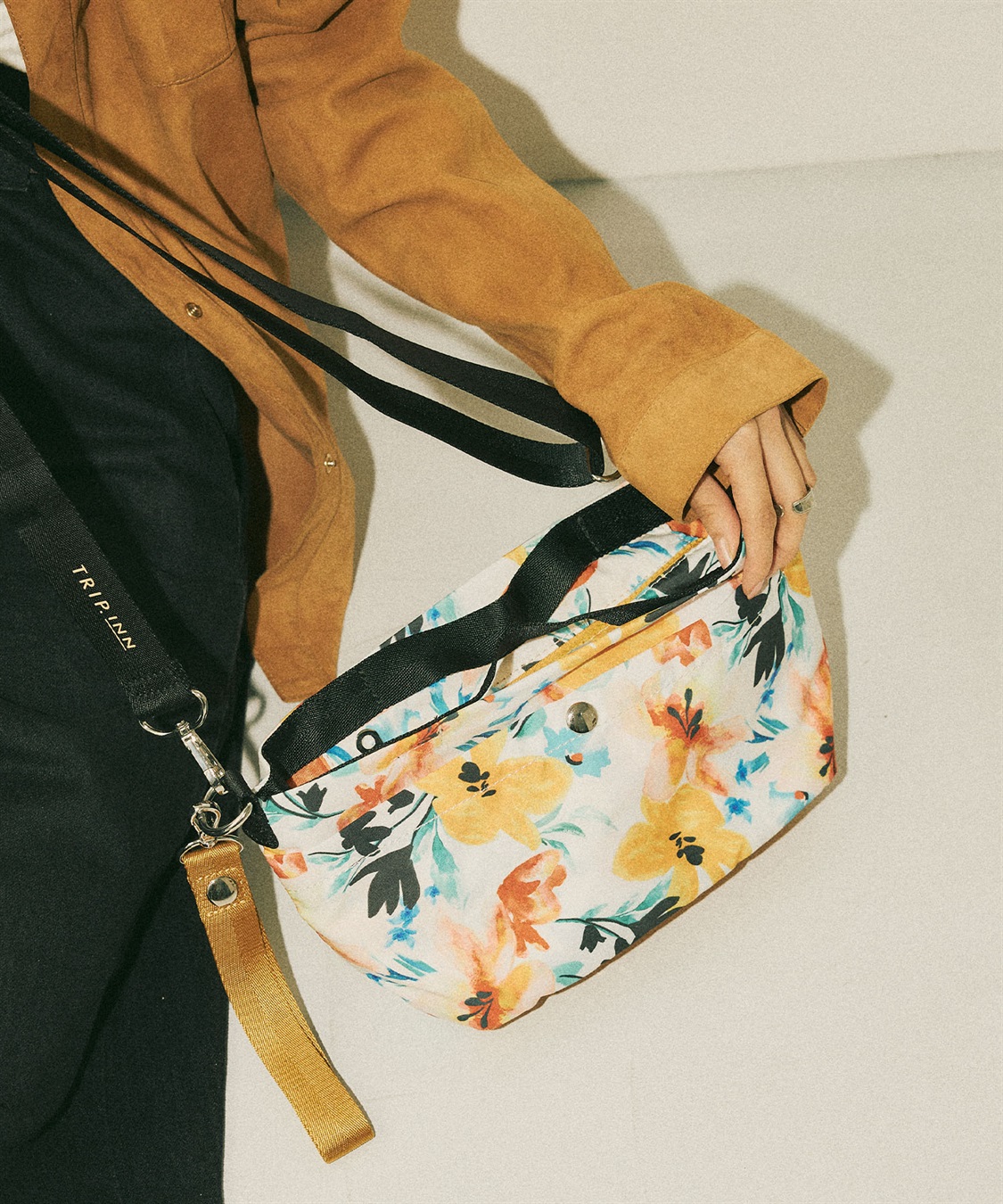 Life Style by cross marche 【TRIP.INN】２WAY ぴったりポケット横型ショルダーバッグ M_sub_4