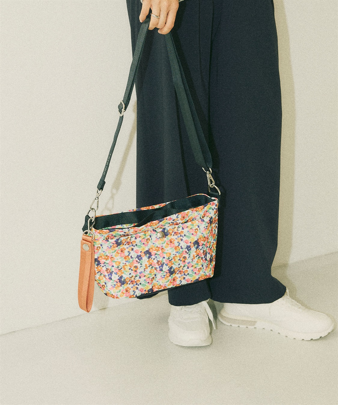 Life Style by cross marche 【TRIP.INN】２WAY ぴったりポケット横型ショルダーバッグ M_sub_7