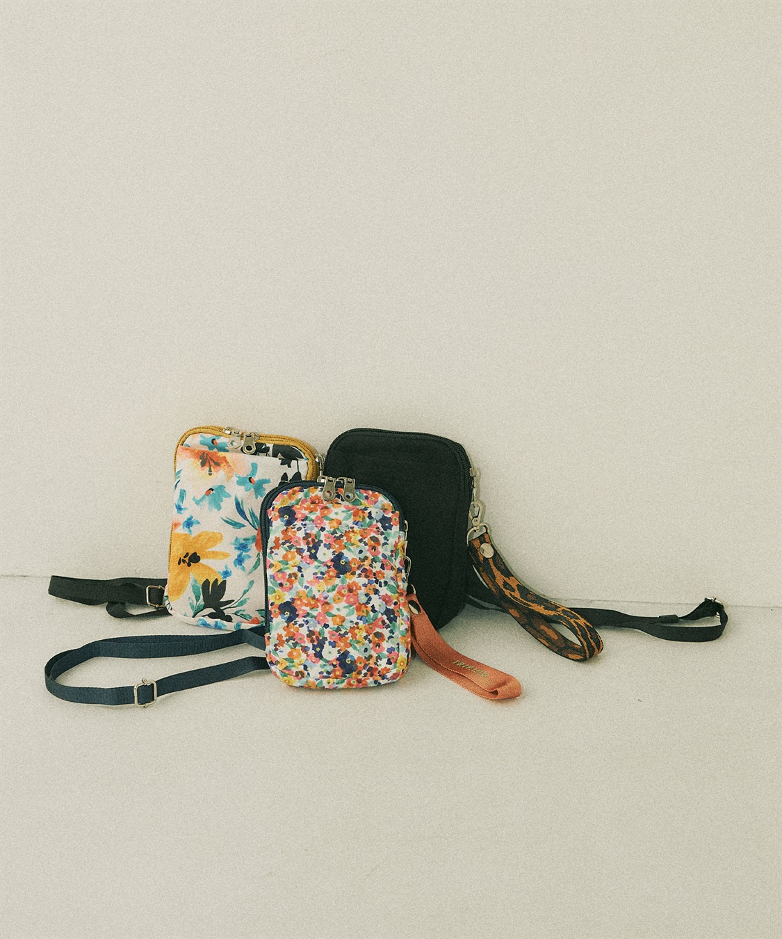 Life Style by cross marche 【TRIP.INN】6ポケットふかふかスマホマルチショルダーバッグ_sub_6