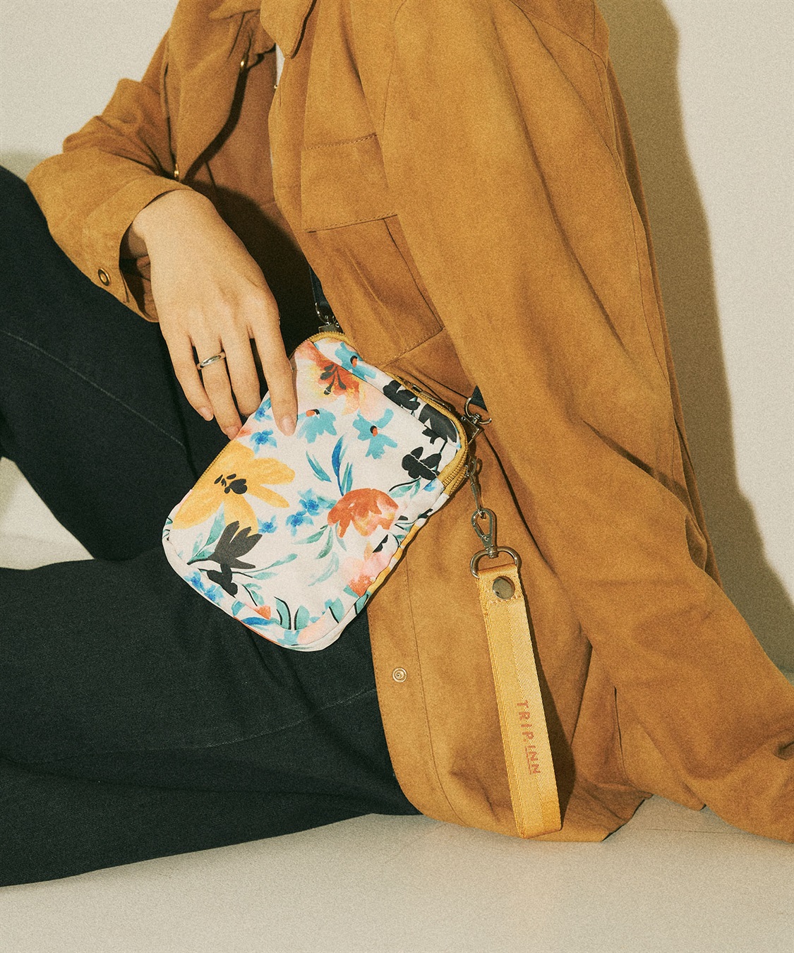 Life Style by cross marche 【TRIP.INN】6ポケットふかふかスマホマルチショルダーバッグ_sub_14