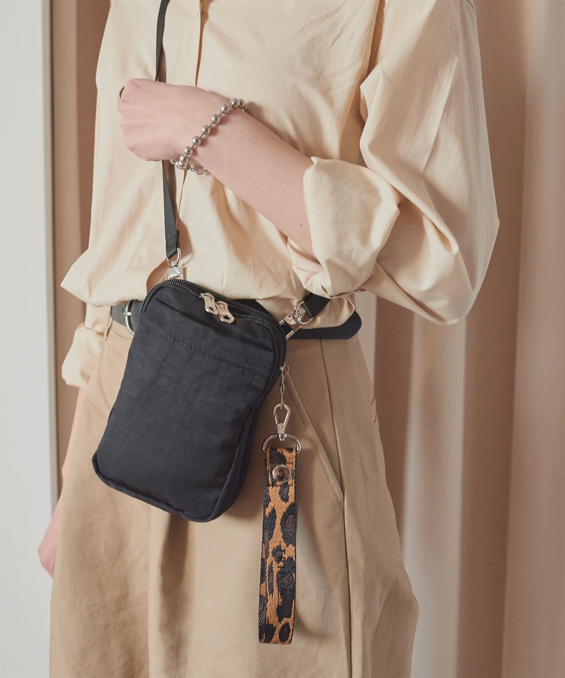 Life Style by cross marche 【TRIP.INN】6ポケットふかふかスマホマルチショルダーバッグ_sub_24