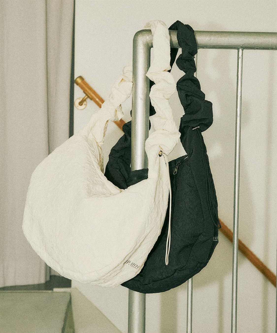 Life Style by cross marche 【TRIP.INN】 ギャザーペーパーライクショルダーバッグ_sub_3