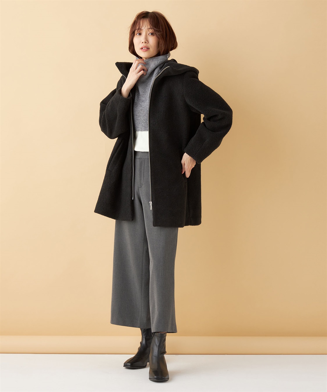 paloma wool ブラックビスチェ 深Vネック ストレッチ paloma wool ブラックビスチェ 深Vネック ストレッチ トップス