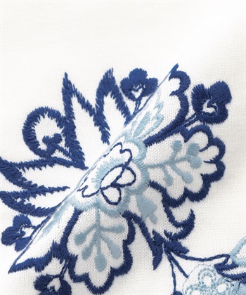 フラワー刺繍入りコットン半袖ニット 49AV.junko shimada フラワー刺繍入りコットン半袖ニット 49AV.junko shimada
