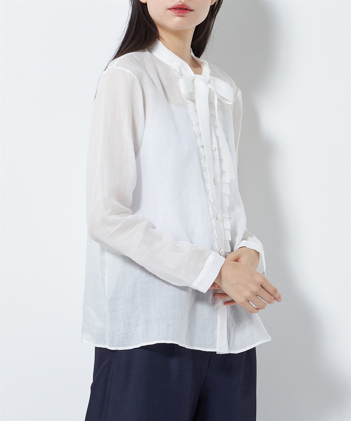 美品　イヴサンローラン　ボウタイブラウス　『よしだ様』 美品 イヴサンローラン ボウタイブラウス 『よしだ様』 イヴ