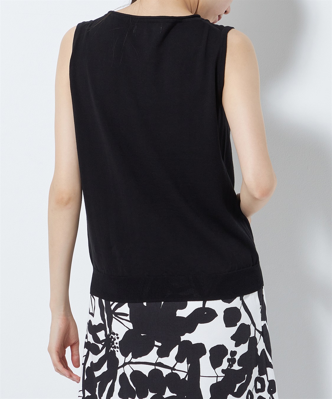 リーフニットノースリーブトップス 49AV.junko shimada｜クロス