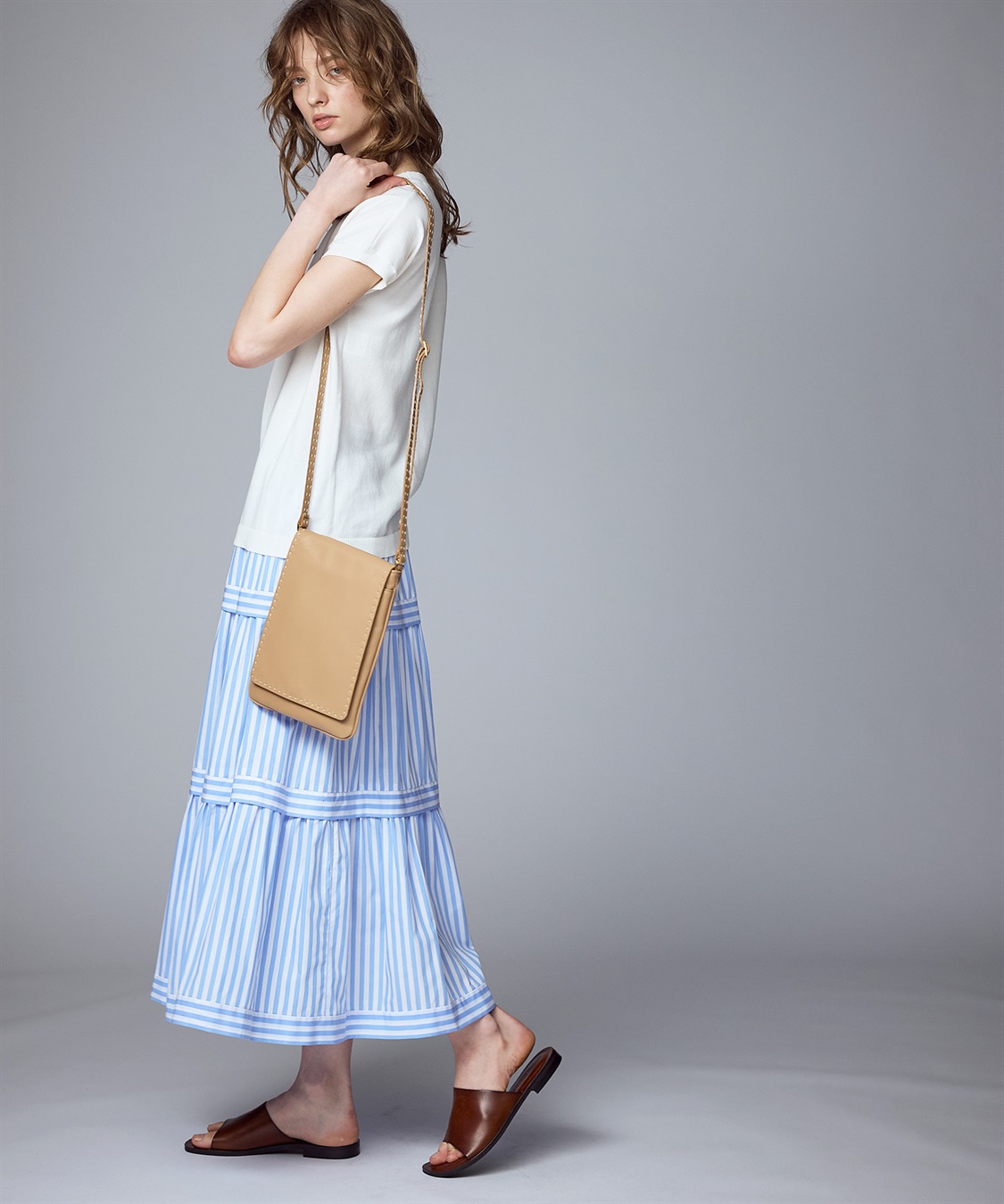 美品 49AV ジュンコシマダ ショルダーバッグ 型押し レザー