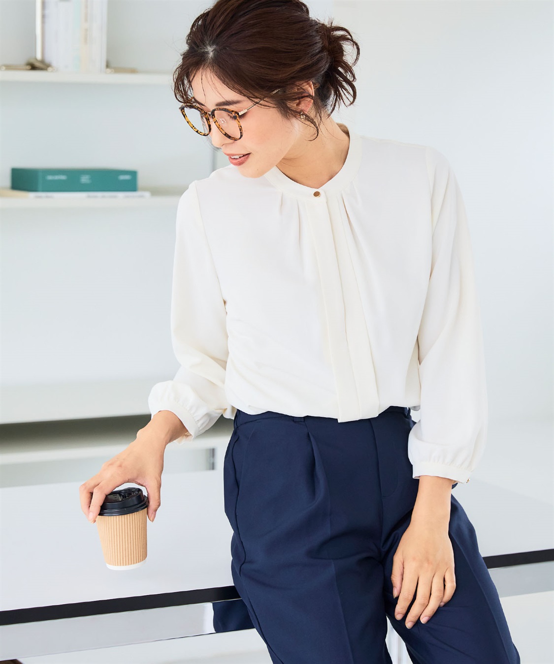 CROSS FUNCTION 《シワになりにくい・洗える》正解 シルキーサテン2wayタックブラウス【CF/クロスファンクション】_sub_4