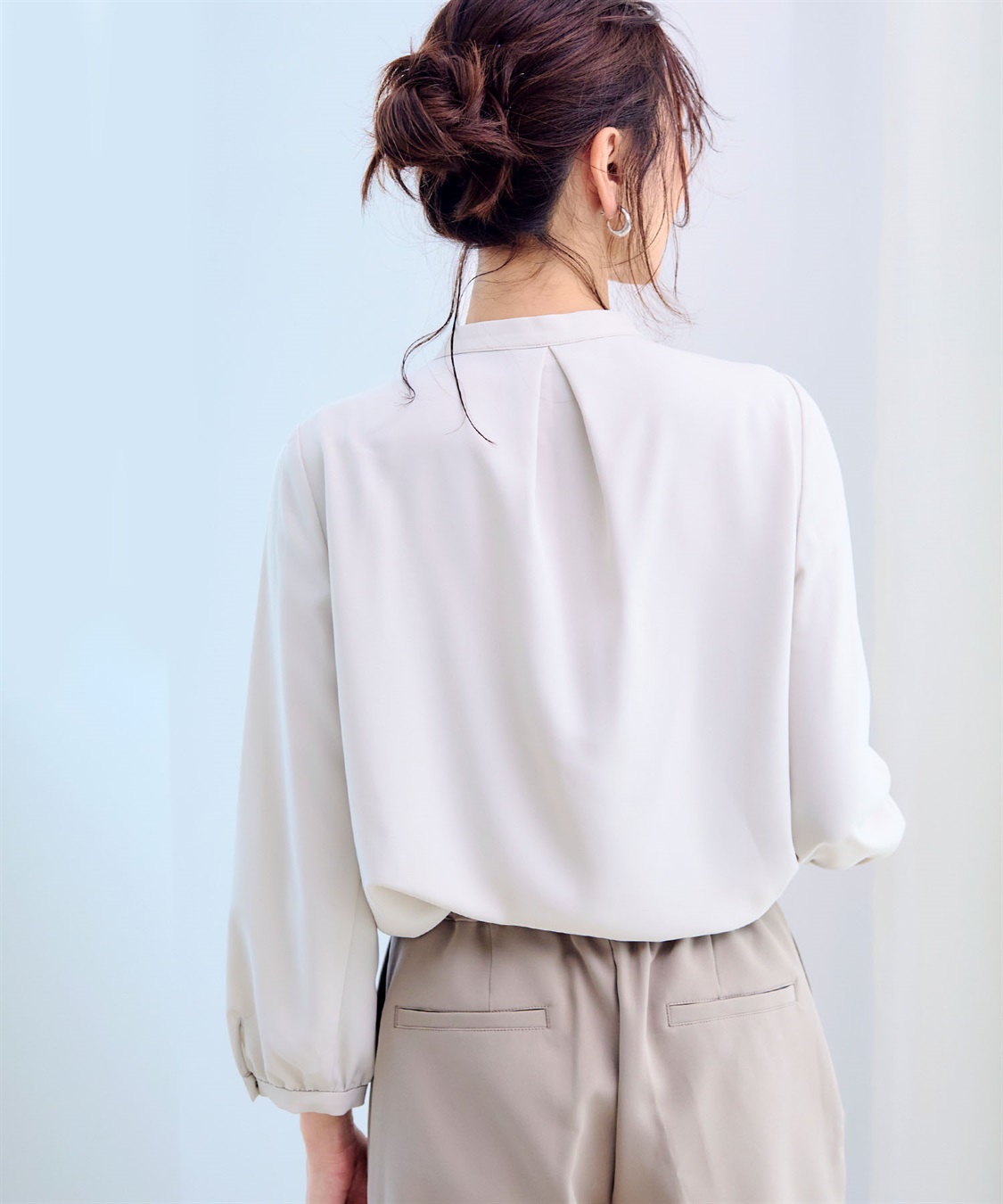 CROSS FUNCTION 《シワになりにくい・洗える》正解 シルキーサテン2wayタックブラウス【CF/クロスファンクション】_sub_18