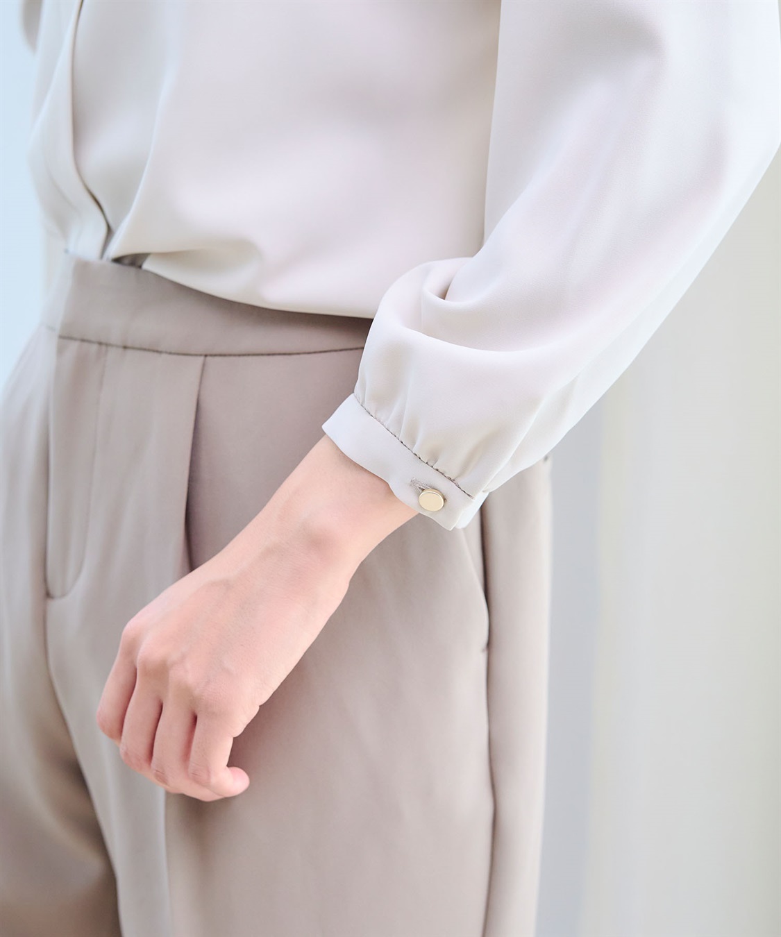 CROSS FUNCTION 《シワになりにくい・洗える》正解 シルキーサテン2wayタックブラウス【CF/クロスファンクション】_sub_28