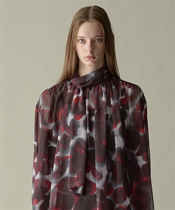 49AV JUNKO SHIMADA ペイントフラワーボウタイブラウス_subthumb_1