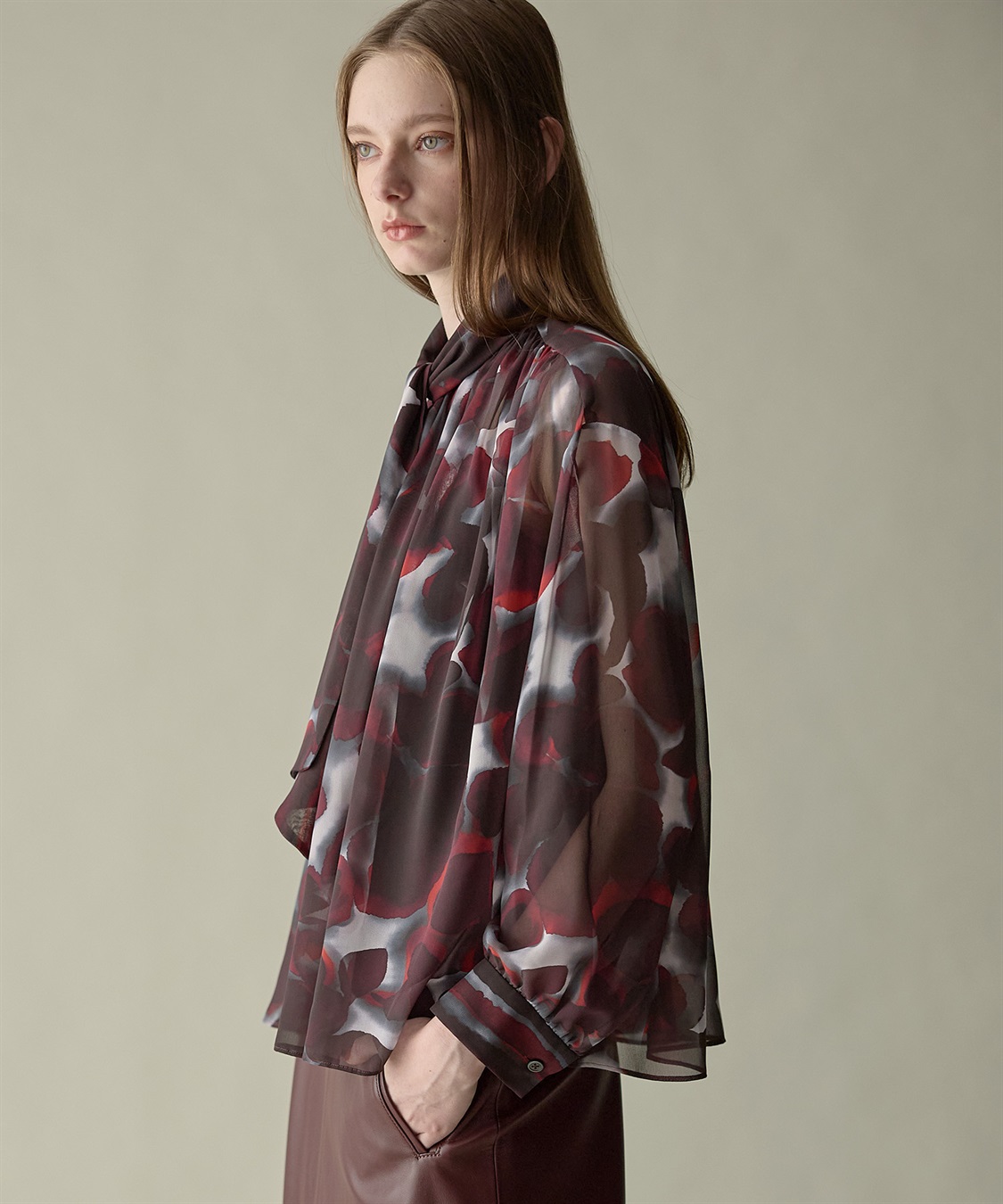 49AV JUNKO SHIMADA ペイントフラワーボウタイブラウス_sub_3