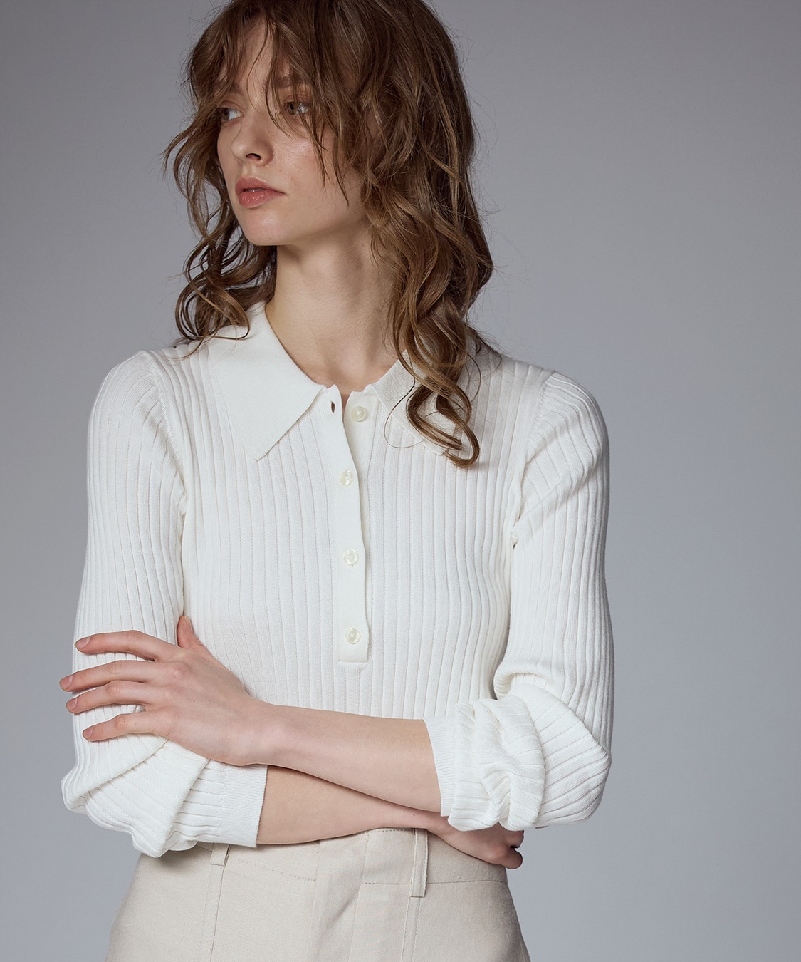 WEB限定】衿付き長袖プルオーバーニット 49AV JUNKO SHIMADA