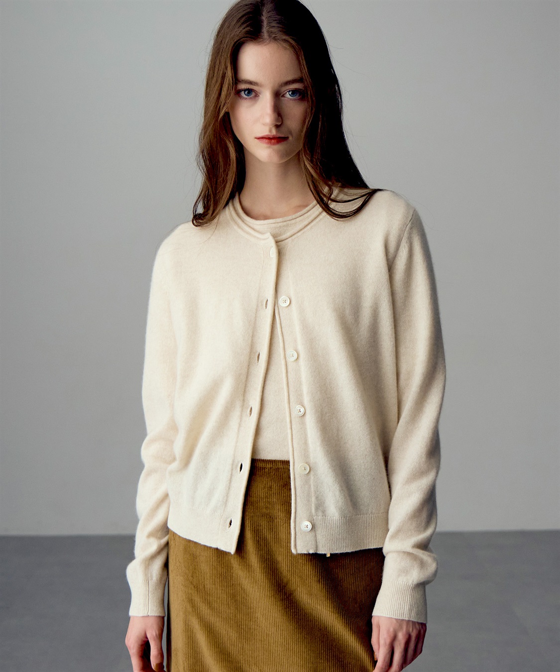 BLACK FRIDAY】クルーネックカシミヤカーディガン 49AV JUNKO SHIMADA