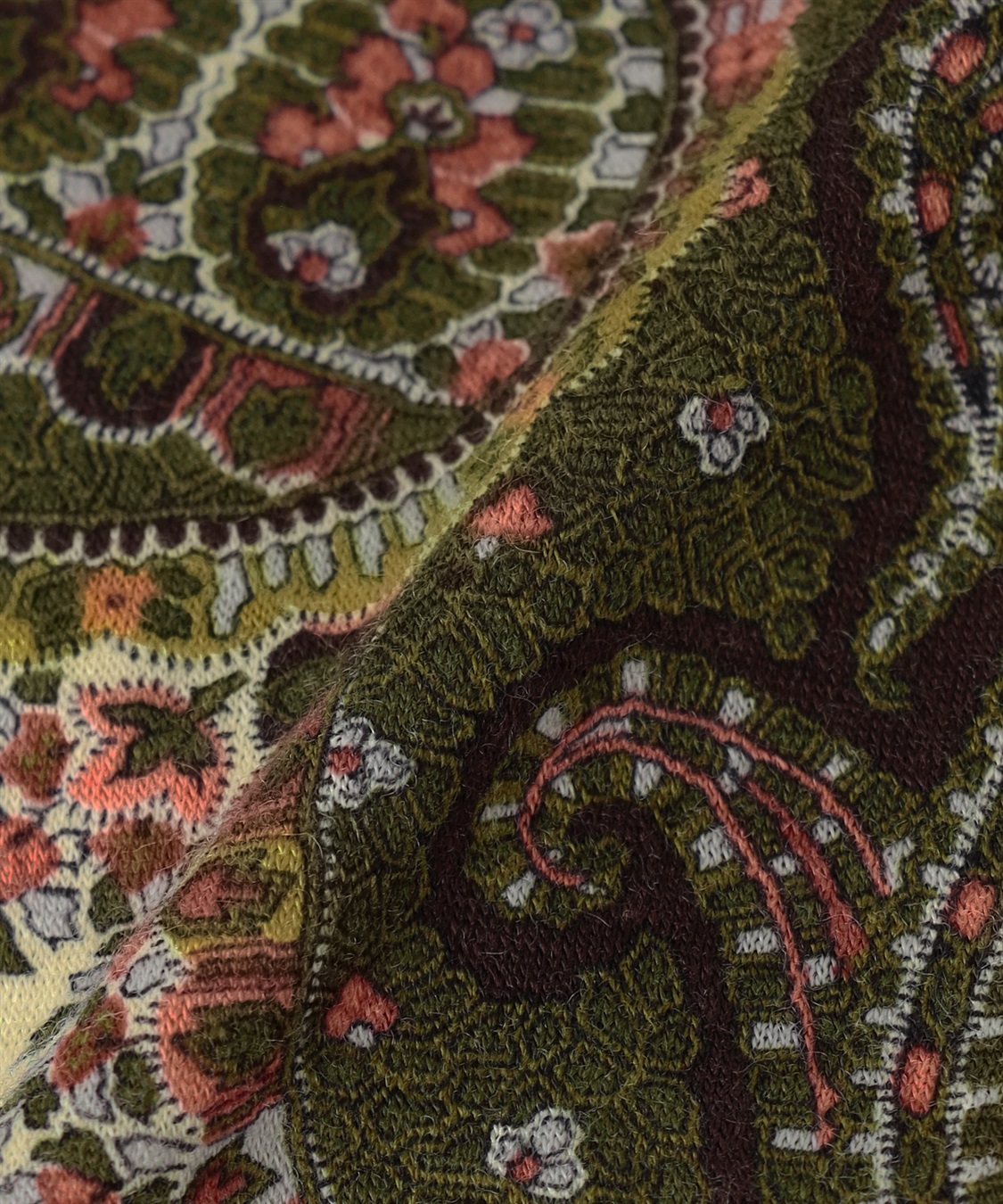 BLACK FRIDAY】ペイズリー柄ハイネックカットソー 49AV JUNKO SHIMADA