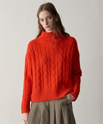 WEB限定】カシミヤケーブル編みハイネックニット 49AV JUNKO SHIMADA