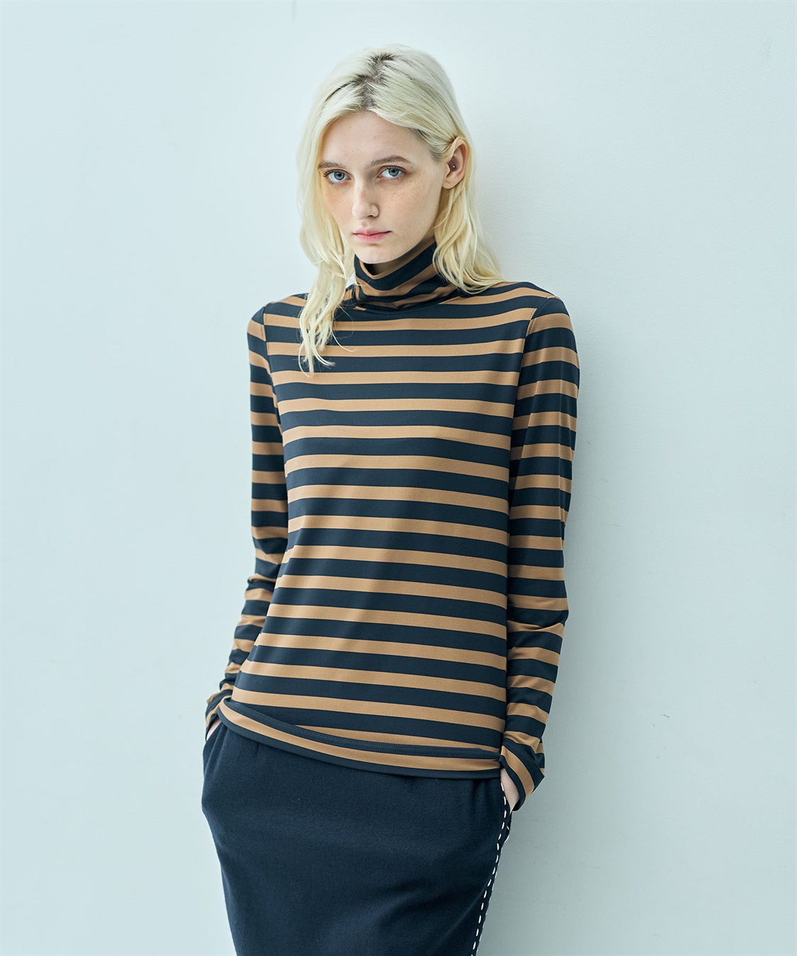 WEB限定】ハイネックボーダー柄トップス 49AV JUNKO SHIMADA｜クロス