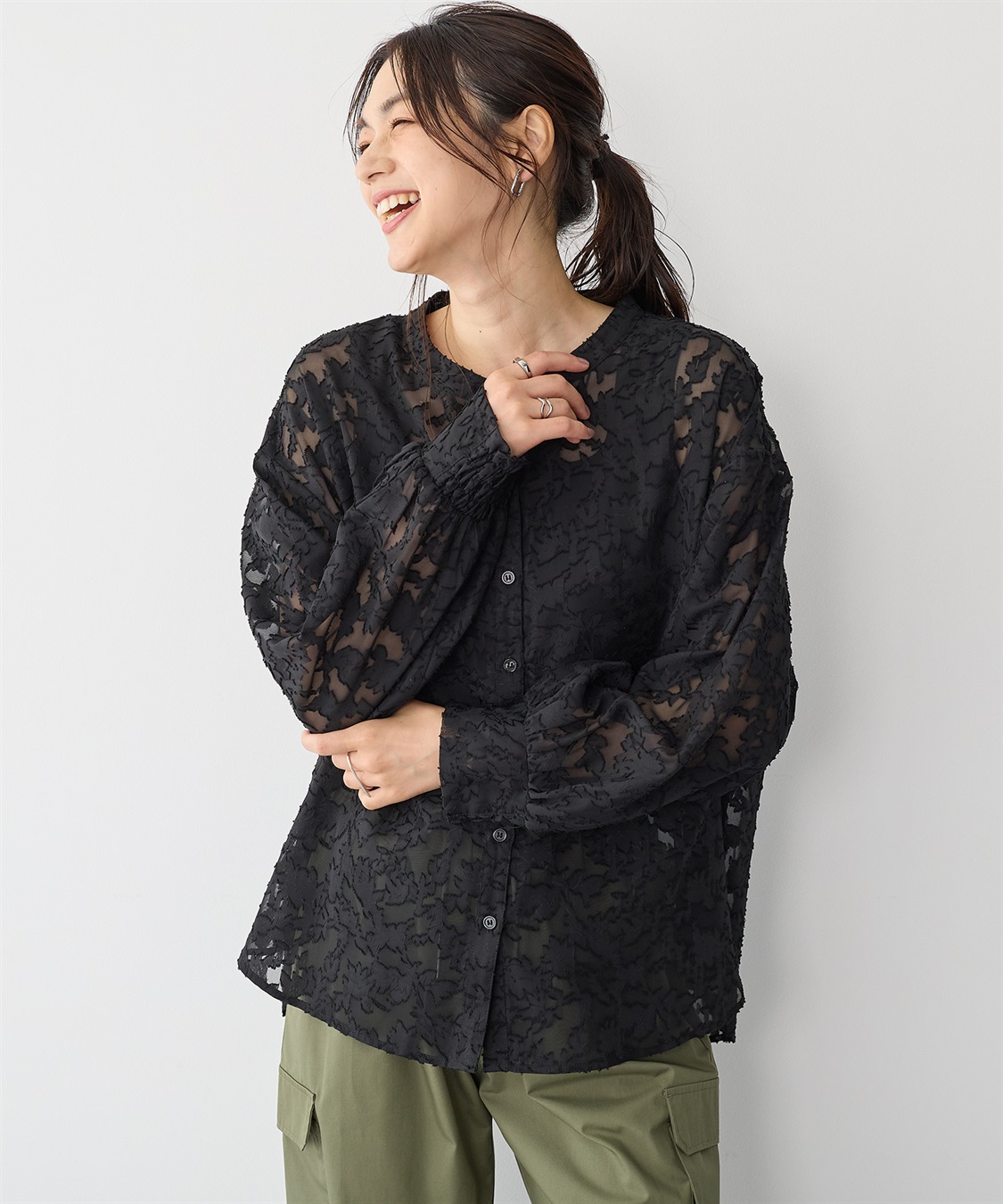 anyfee 【anyfee/プラスサイズ】フラワージャガードバンドカラーシアーブラウス_sub_8