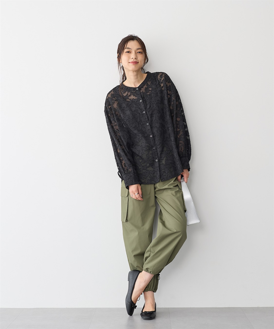 anyfee 【anyfee/プラスサイズ】フラワージャガードバンドカラーシアーブラウス_sub_10