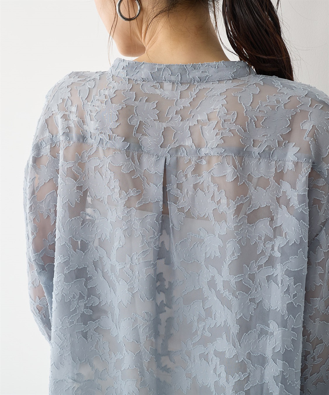 anyfee 【anyfee/プラスサイズ】フラワージャガードバンドカラーシアーブラウス_sub_22