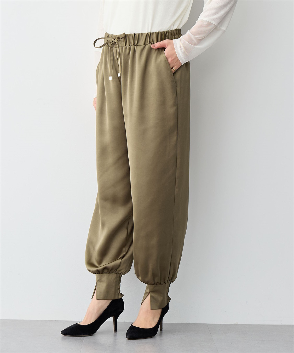 Life Style by cross marche 【anyfee/プラスサイズ】サテンジョガーパンツ_sub_2