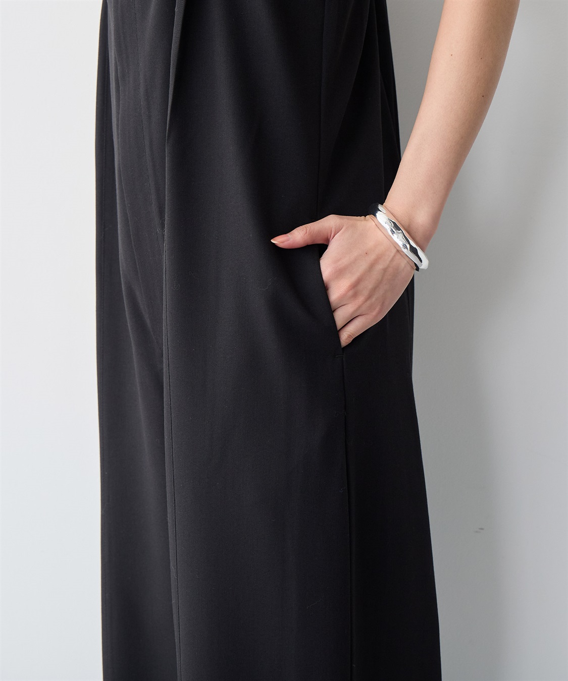 anyfee 【anyfee/プラスサイズ】タック入りワイドサロペット◆低身長向けサイズ有◆《接触冷感/ストレッチ》_sub_16