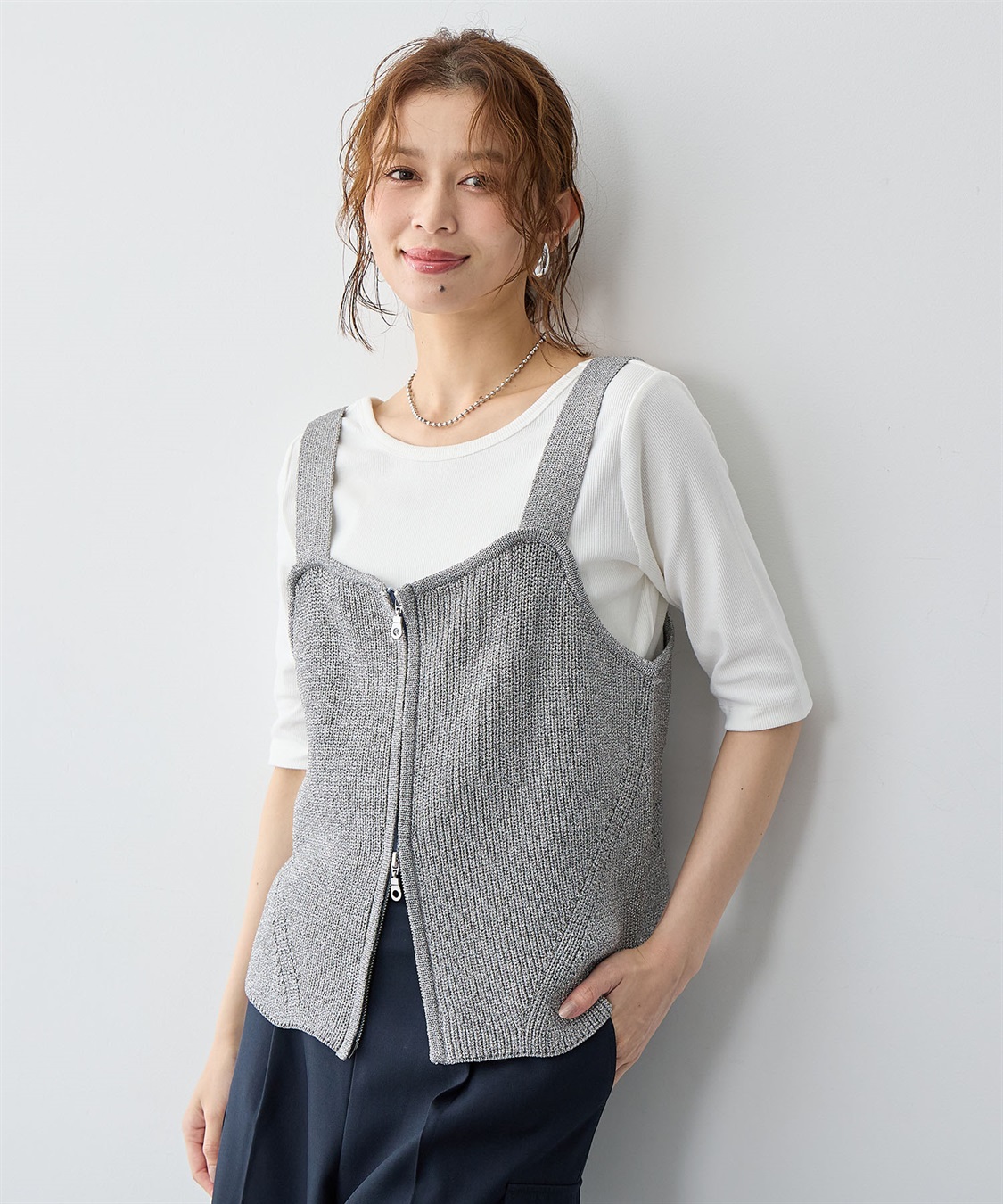 Life Style by cross marche 【anyfee/大きいサイズ】フロントWジップラメニットビスチェ_sub_1