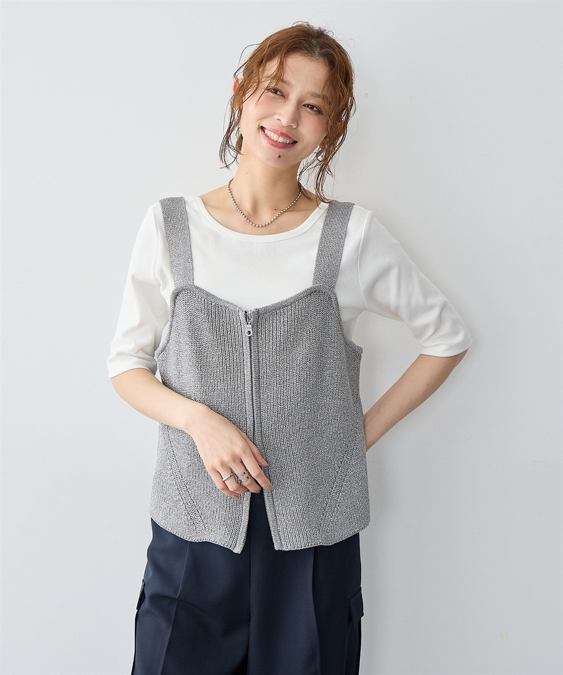 Life Style by cross marche 【anyfee/大きいサイズ】フロントWジップラメニットビスチェ_sub_3