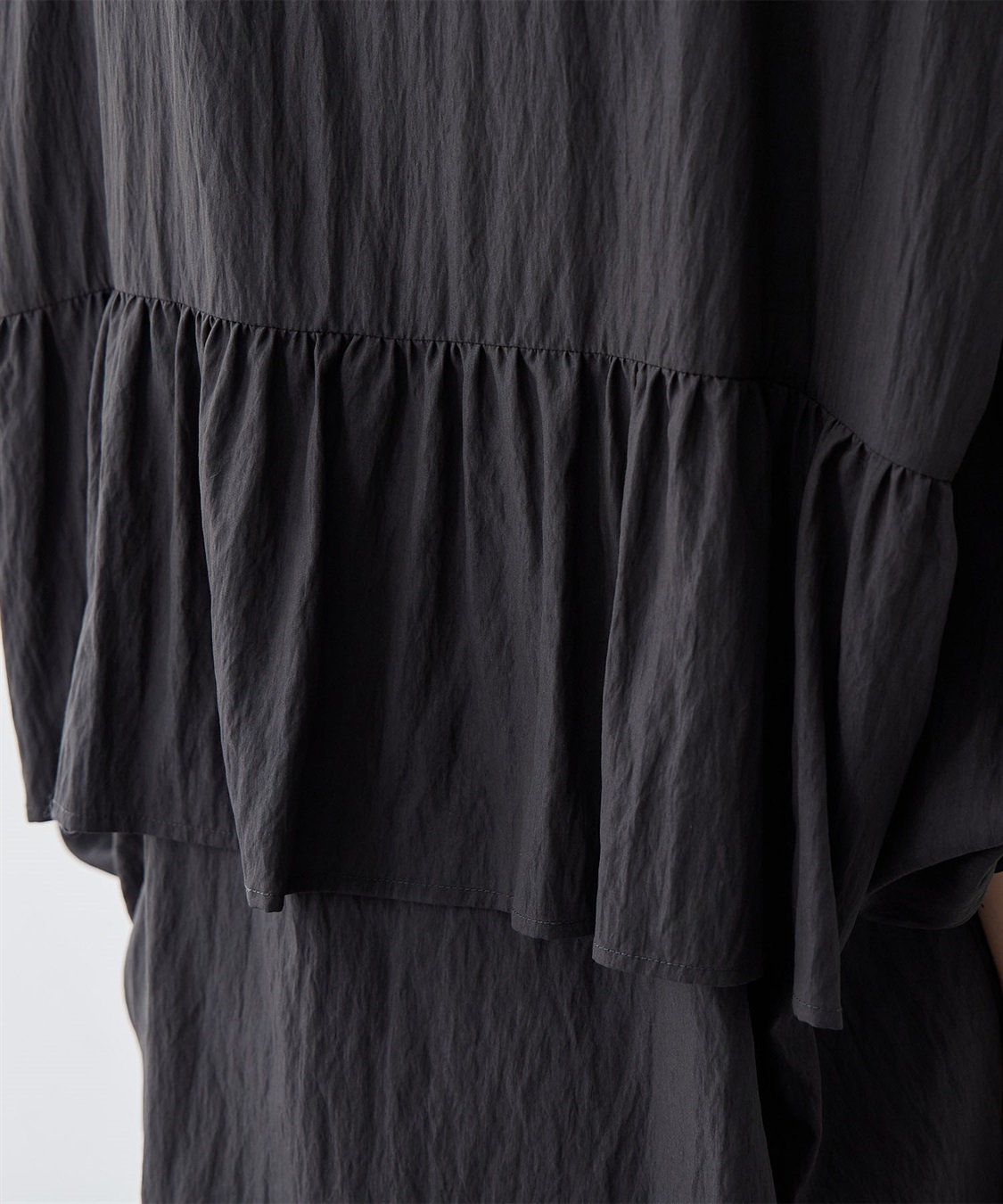 anyfee 【anyfee/大きいサイズ】バックデザインティアードフリルブラウス_sub_12