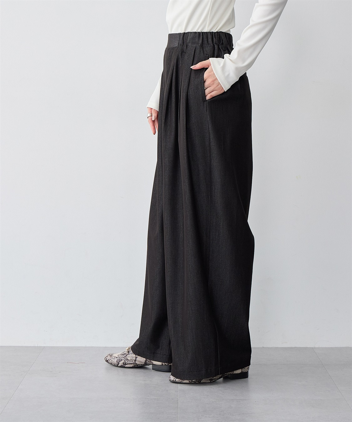 Life Style by cross marche 【anyfee/大きいサイズ】デニムライクタック入りイージーワイドパンツ《低身長サイズ有》_sub_7