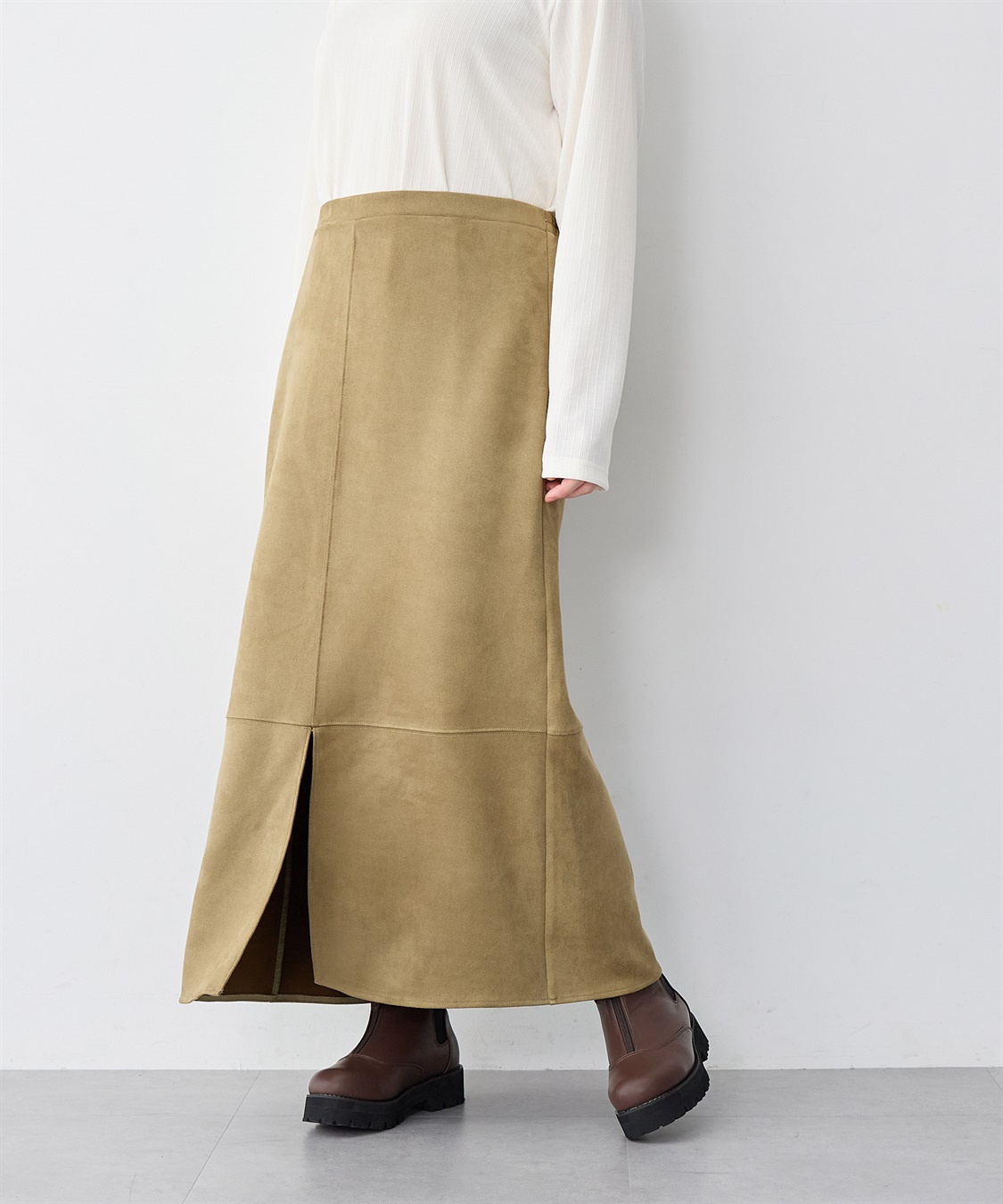 Life Style by cross marche 【anyfee/大きいサイズ】スリット入スエードナロースカート_sub_20