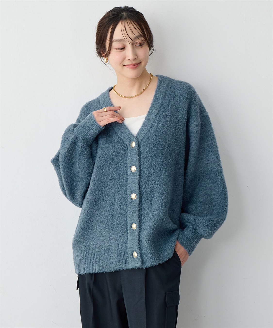 Life Style by cross marche 【anyfee/大きいサイズ】金ボタンブークレニットカーディガン_sub_1