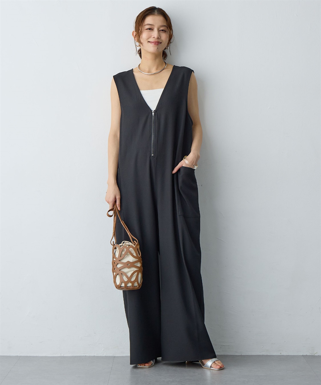 Life Style by cross marche 【anyfee/大きいサイズ】フロントジップＶネックサロペット/オールインワン_sub_4