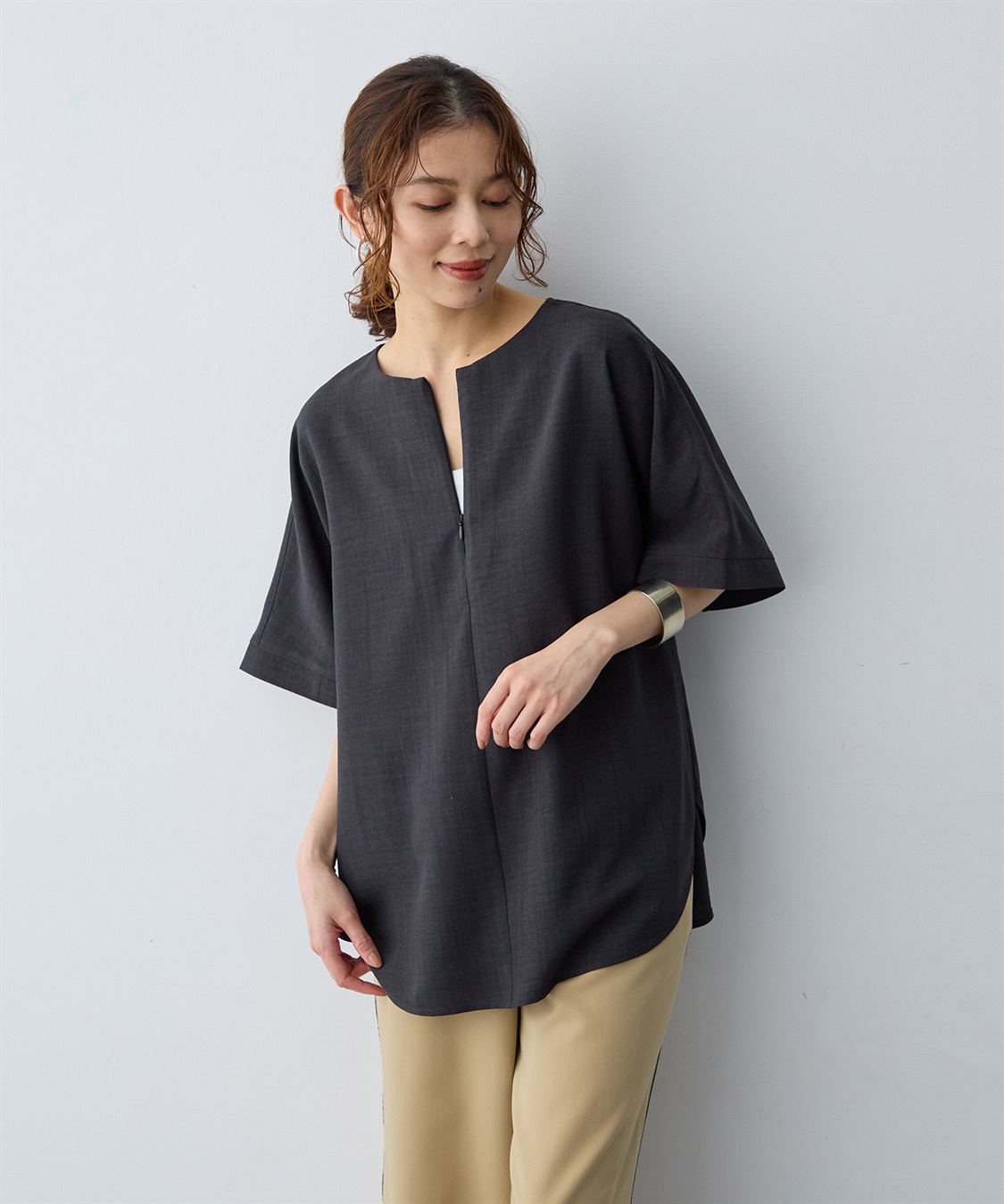 anyfee 【anyfee/大きいサイズ】リネン調ジップ付Tブラウス《接触冷感 ・UVカット・イージーケア 》_sub_5