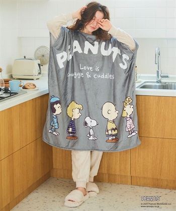 Life Style by cross marche 【PEANUTS/ピーナッツ】スヌーピーと仲間たち あったか着るフリースウェア_subthumb_2