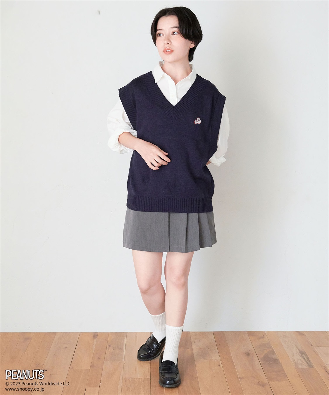 chara station 【ピーナッツ/PEANUTS】スヌーピー刺繍ベスト_sub_17