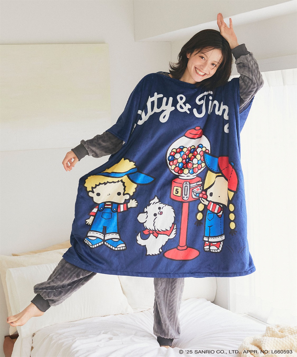 chara station 【sanrio characters】パティ＆ジミープリントあったか着るフリース毛布ウェア《サンリオキャラクターズ》				_sub_7