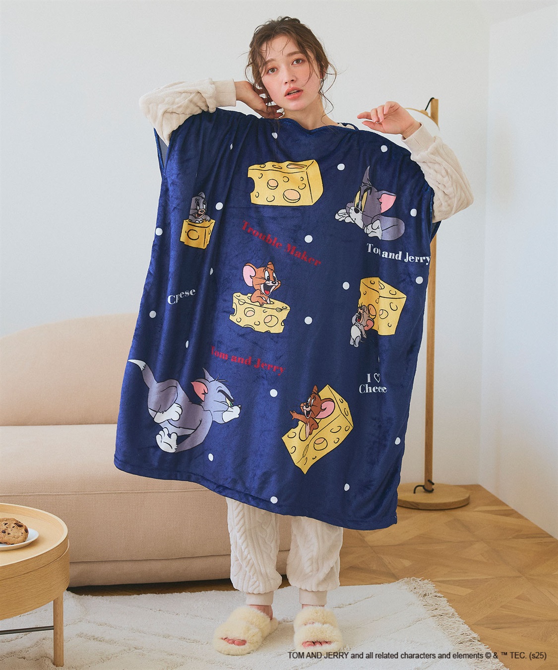 Life Style by cross marche 【TOM and JERRY/トムとジェリー】トムジェリあったか着るフリース毛布ウェア_sub_1