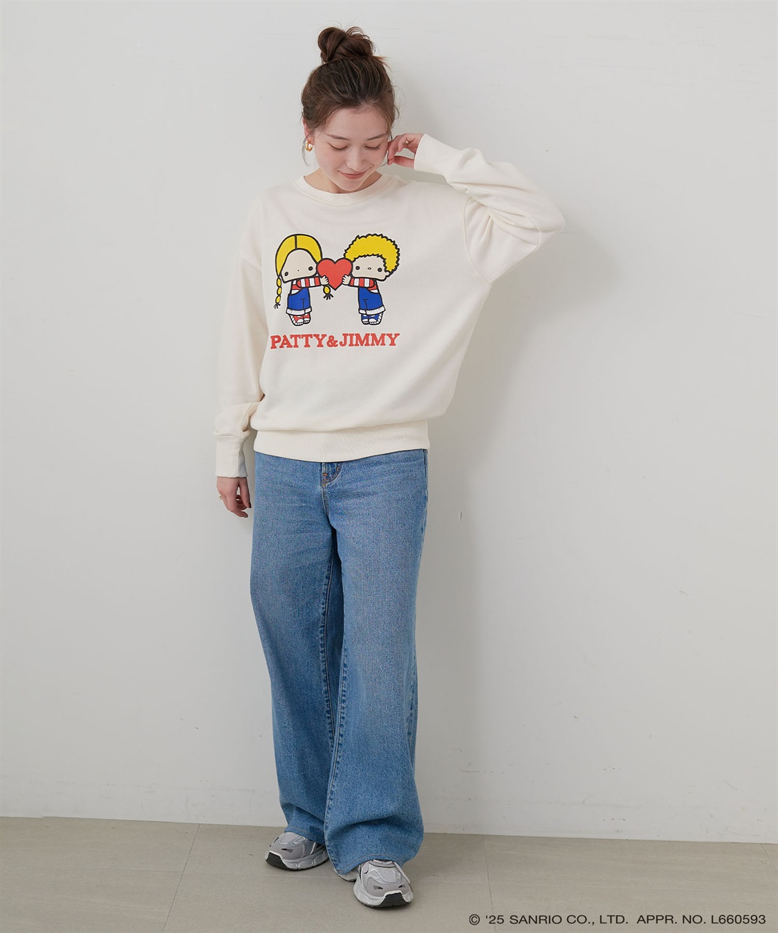 Life Style by cross marche 【sanrio characters】パティ＆ジミープリント裏毛ドロップショルダーレトロプリントスウェットプルオーバー《サンリオキャラクターズ》_sub_11