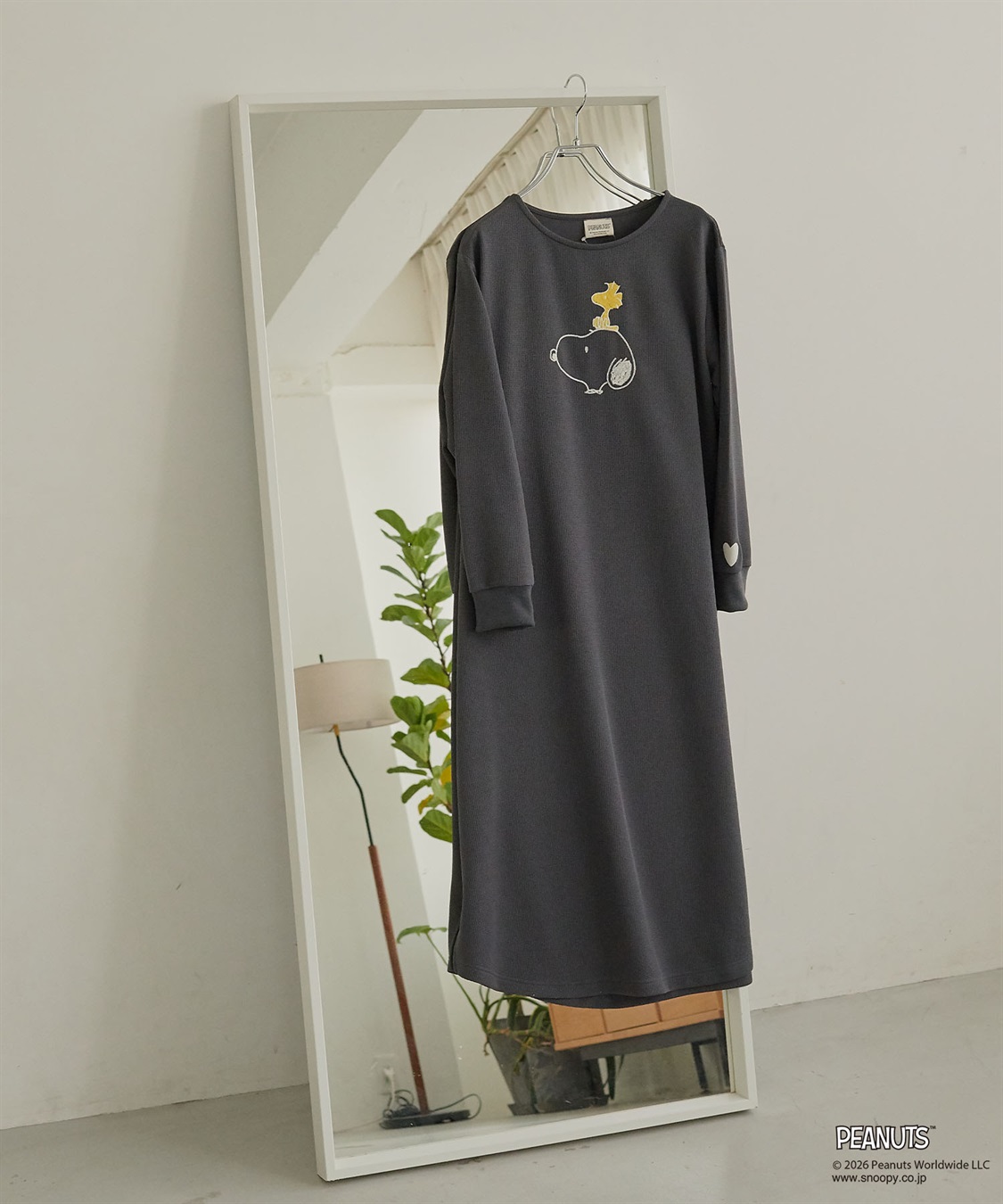 Life Style by cross marche 【PEANUTS/ピーナッツ】SNOOPY/スヌーピーワッフル刺繍ルームウェアワンピース/パジャマ（2026SS）_sub_9