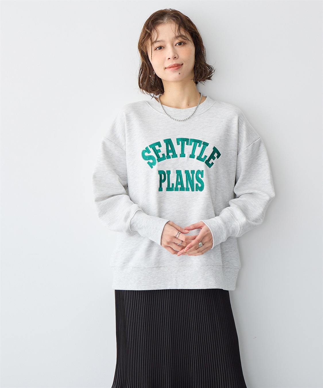 Life Style by cross marche 【anyfee/プラスサイズ】ビッグシルエット裏毛ロゴ刺繍プルオーバー_sub_1