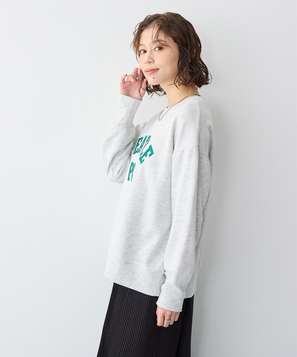 Life Style by cross marche 【anyfee/プラスサイズ】ビッグシルエット裏毛ロゴ刺繍プルオーバー_sub_5