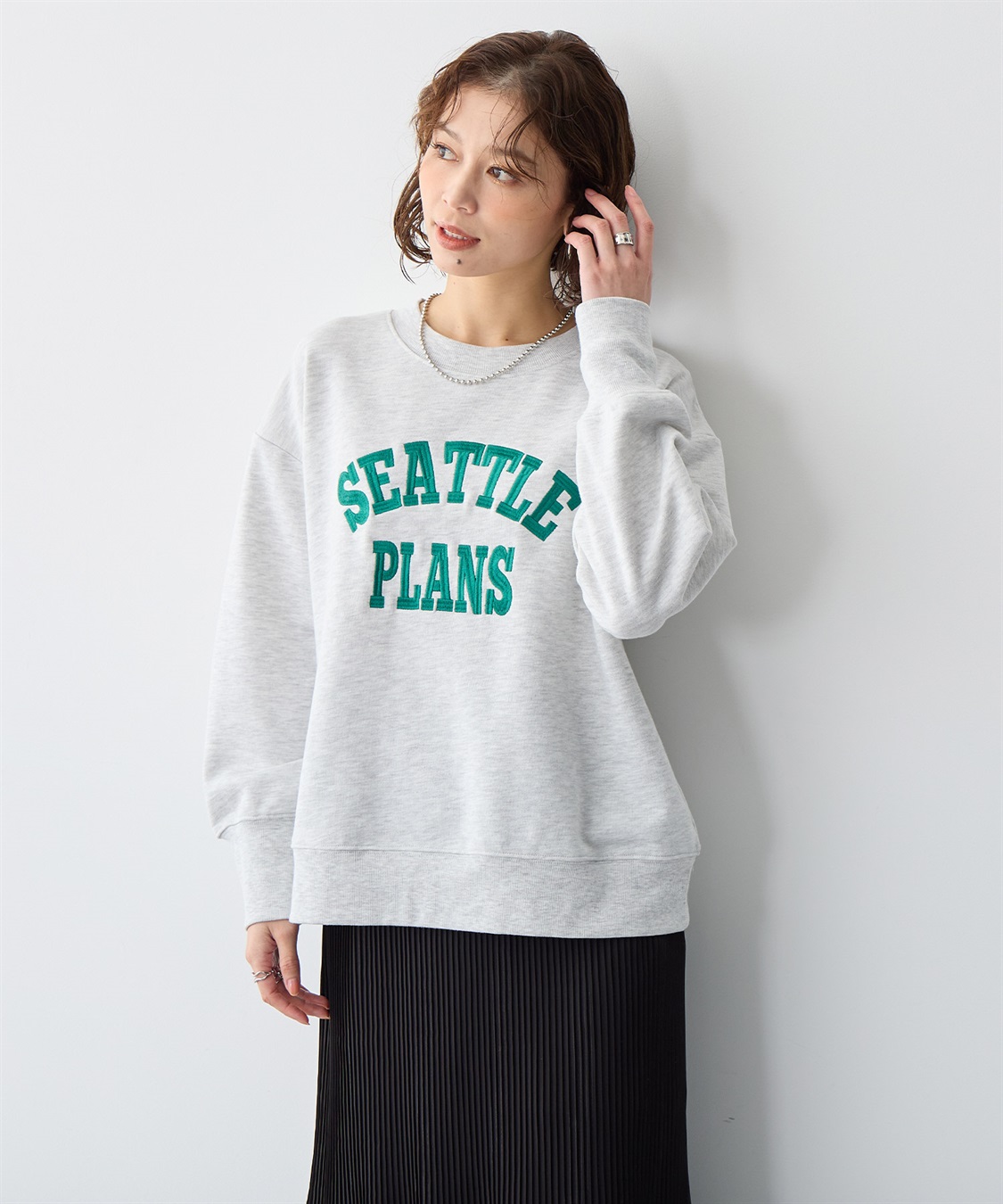 Life Style by cross marche 【anyfee/プラスサイズ】ビッグシルエット裏毛ロゴ刺繍プルオーバー_sub_10